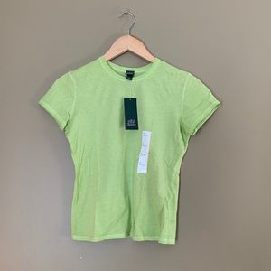 NWT TEE SHIRT for ONLY $5! 💸💸💸